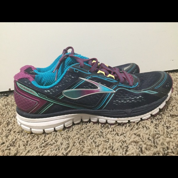 brooks ghost 8 size 10